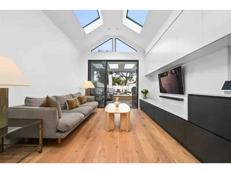 Stunning Fully Furnished Terrace With Lock-Up Garage