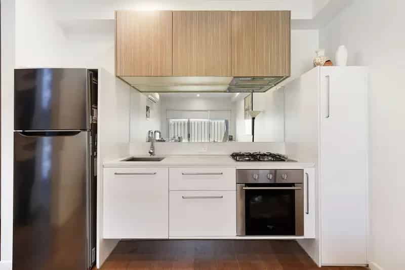 Chic ground floor apartment living in Central Clayton!