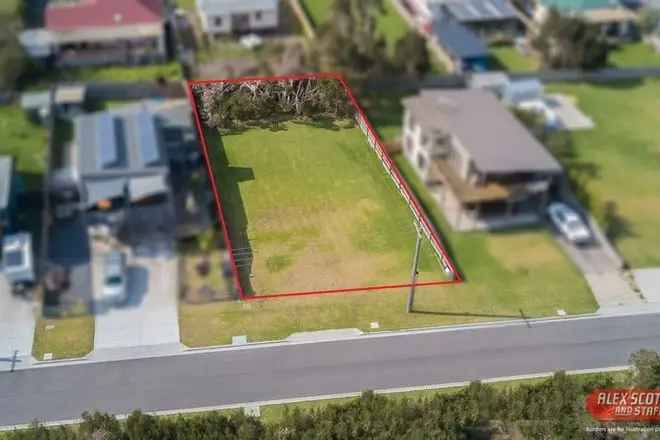 Spacious 545sqm Allotment in Pioneer Bay - Build Your Dream Home