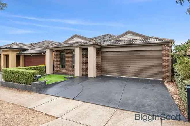 House For Sale in Melbourne, Victoria