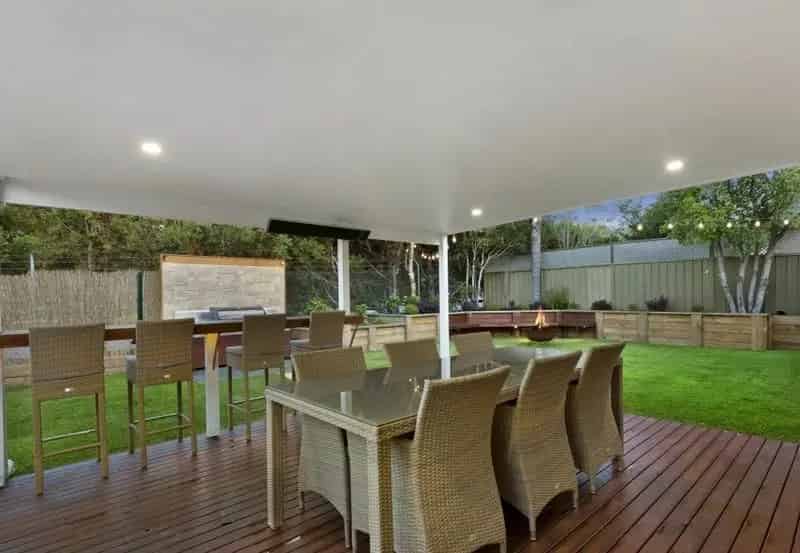 Lease 3 Bedroom House in Erina with Modern Amenities