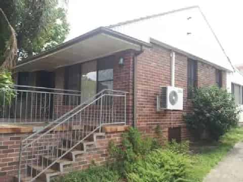 3 rooms house of 191 m² in Sydney