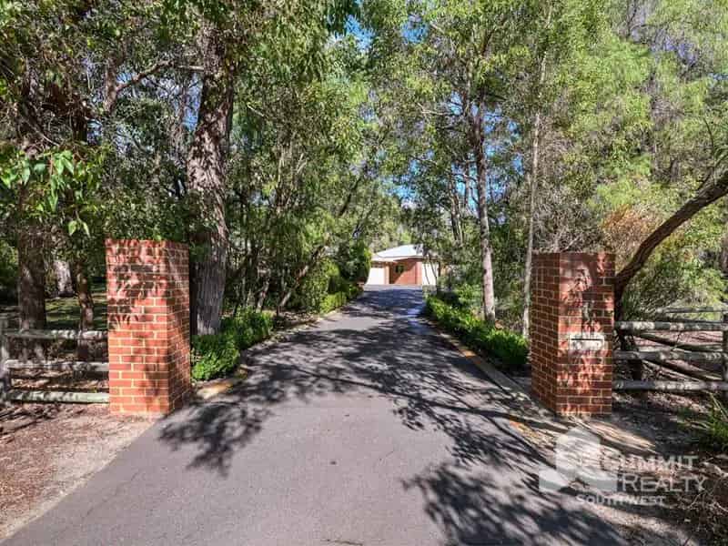 House For Sale , Shire Of Harvey, Western Australia