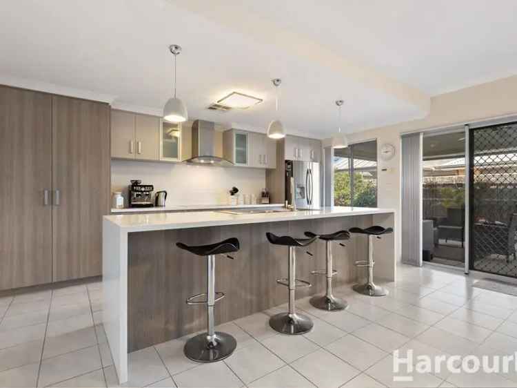 Beautiful Family Home in Erskine with Modern Features