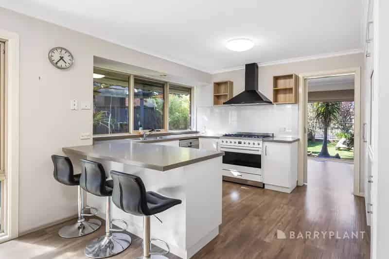 Private Family Living in Prime Alfredton Location