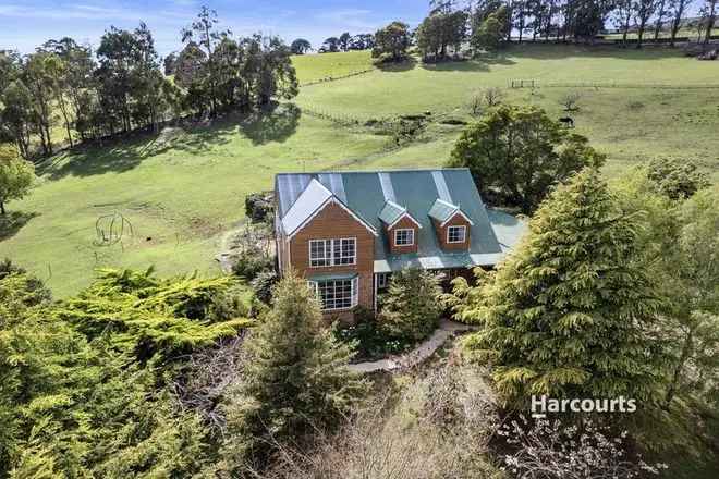 Serenity & Space: Private Home near Ulverstone CBD