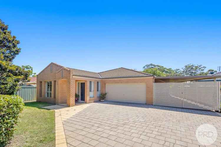 Spacious Family Haven in Salamander Bay