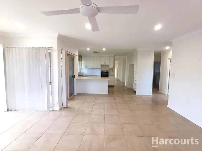 Dreamy Rental on a Lovely Street - Stroll to Shoreline & Green Spaces