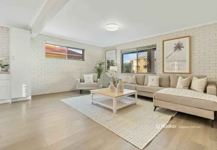 House For Sale in 41, Estoril Street, Brisbane City, Queensland