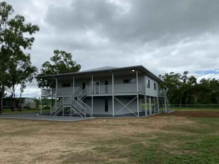 4 Bed 2 Bath Queenslander Home 1 Acre Block