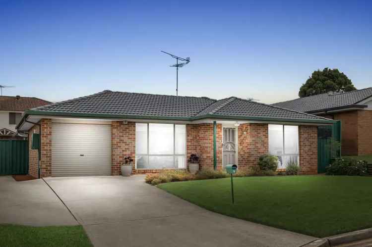 Buy family home in Quakers Hill with entertainers yard and 3 bedrooms