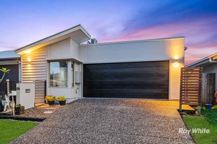 3 Bedroom Home in Logan Reserve - Often Sought, Rarely Found!