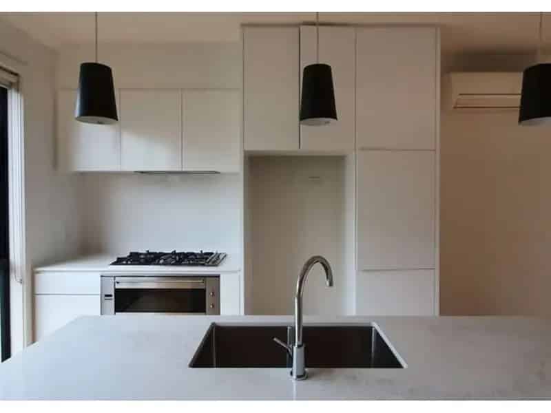 Modern 3-Bedroom Townhouse | 3 Bathrooms | 2-Car Parking | Unfurnished