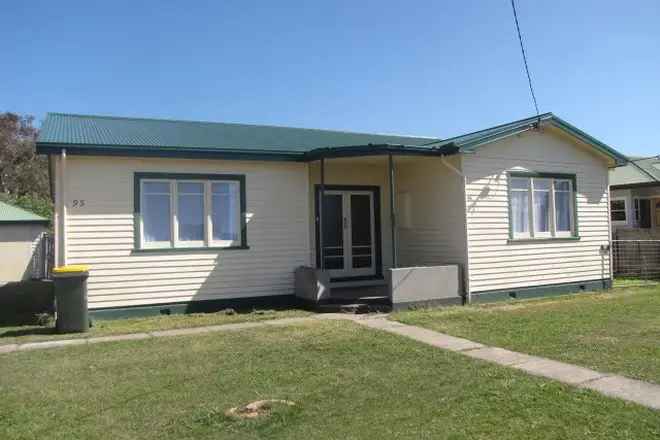 House For Rent in Devonport, Tasmania