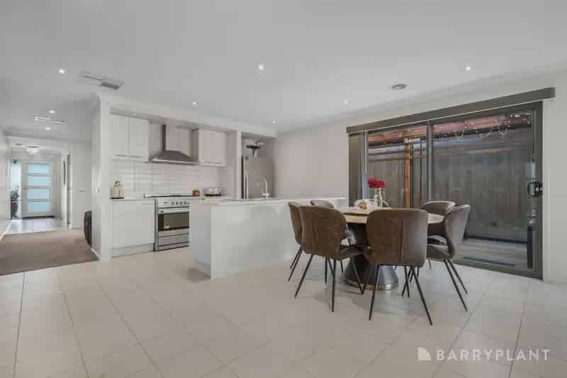 Family Comfort in the Heart of Arcadia Estate!