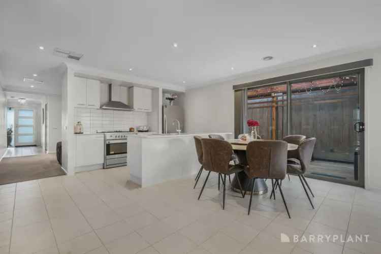 Family Comfort in the Heart of Arcadia Estate!