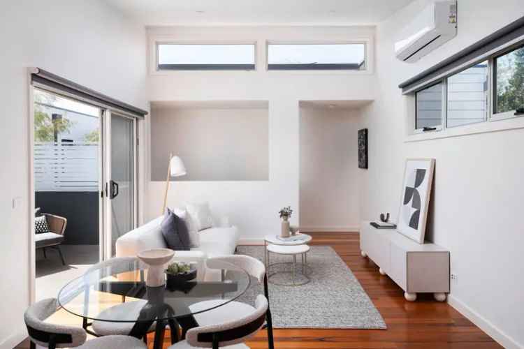 House For Sale in Melbourne, Victoria