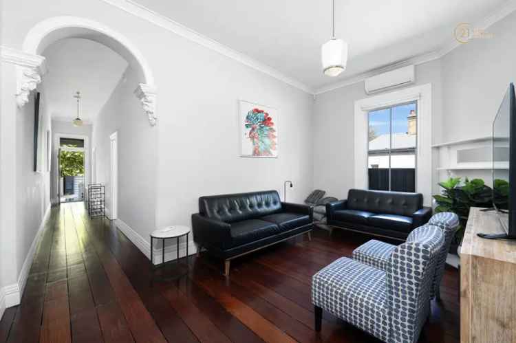 Perth City Furnished House 2 Beds 2 Baths For Lease