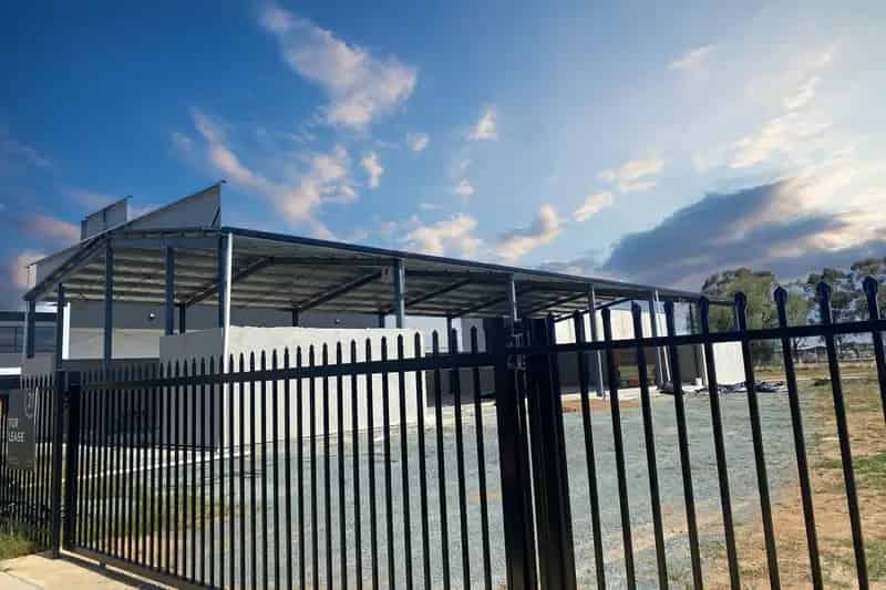 9 King George Crescent, Echuca VIC 3564 - Warehouse For Lease