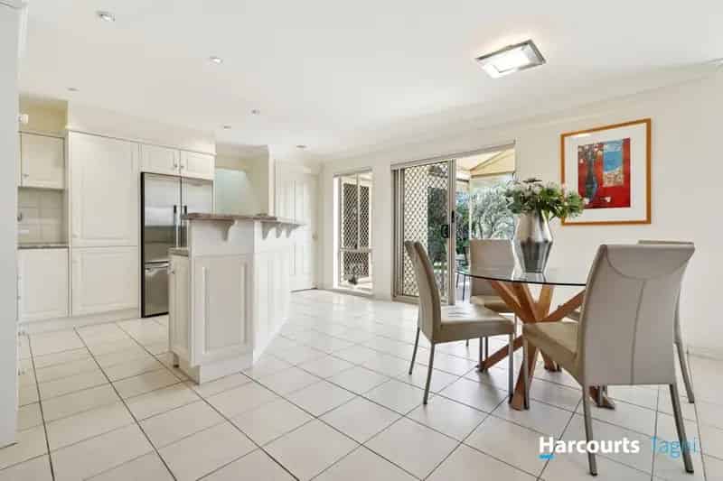 Architecturally Designed 'Medallion Home' on the Edge of the Sturt Gorge