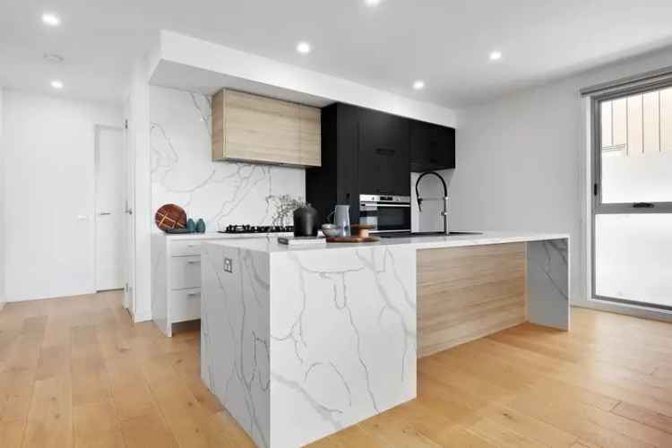 House For Sale in Melbourne, Victoria