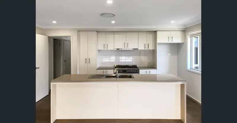 Real Estate For Lease - 2 Thoroughbred Drive - Cobbitty , NSW