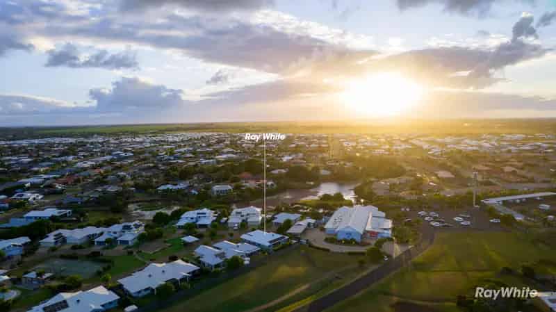 Coastal Elegance Meets Modern Convenience at 1/4 Bargara Lakes Drive