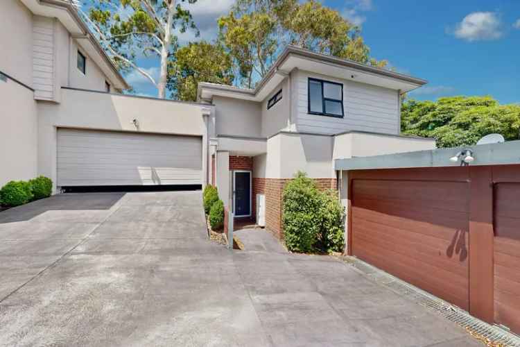 3 Bedroom Townhouse 274m² Melbourne Modern Family Home