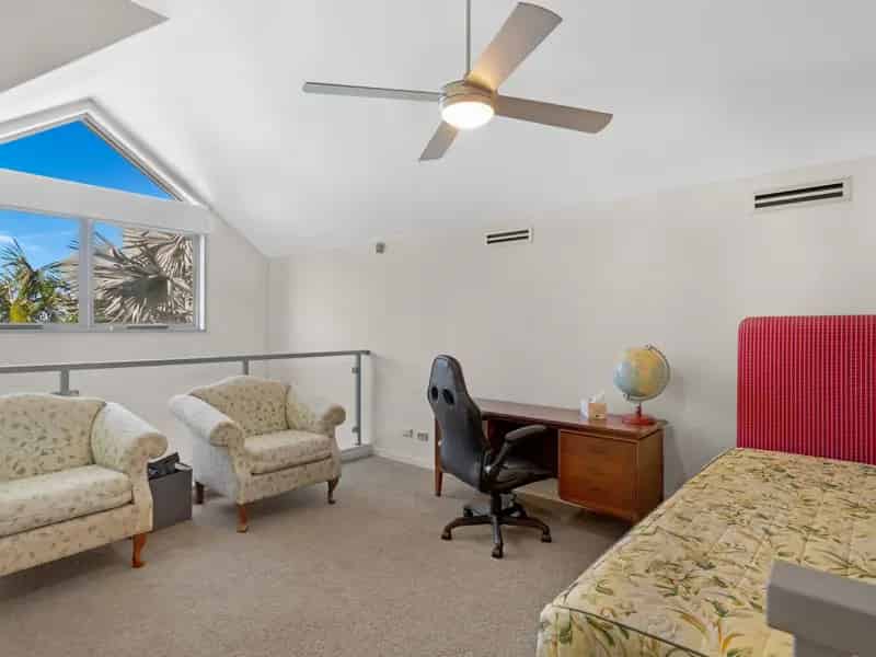 Real Estate For Lease - 3044 Everglade Avenue - Carrara , QLD