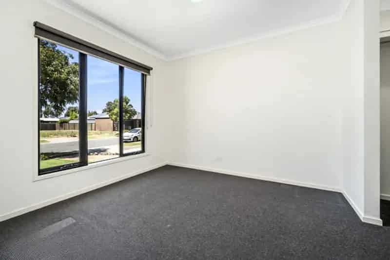 House For Rent , 6, Nore Crescent, Melbourne, Victoria