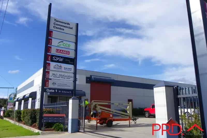 Prime Location - The Tamworth Commercial Centre!
