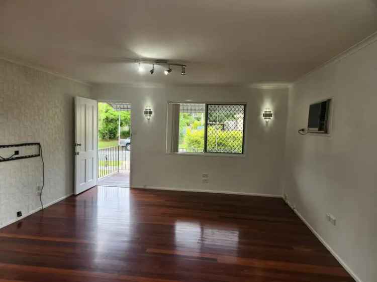 3 Bed 2 Bath High-Set Home Browns Plains QLD