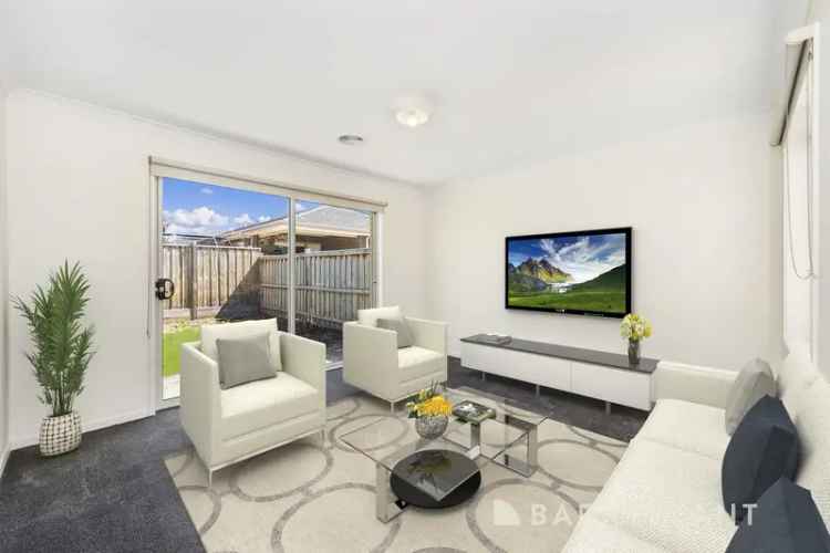 Fantastic 4 Bedroom Home in Bacchus Marsh!