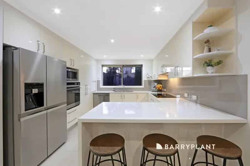 Immaculate Family Living with Style and Space