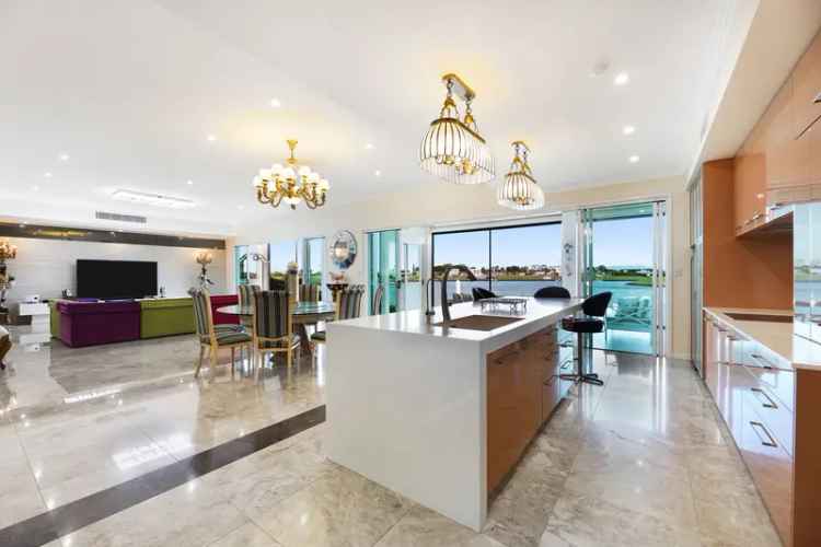 Sanctuary Cove Luxury Waterfront Residence