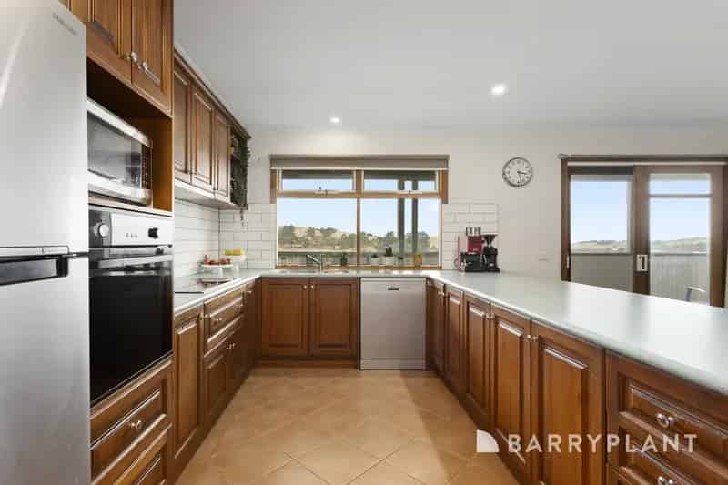 Idyllic Country Living on 14.5 Acres Close to Town