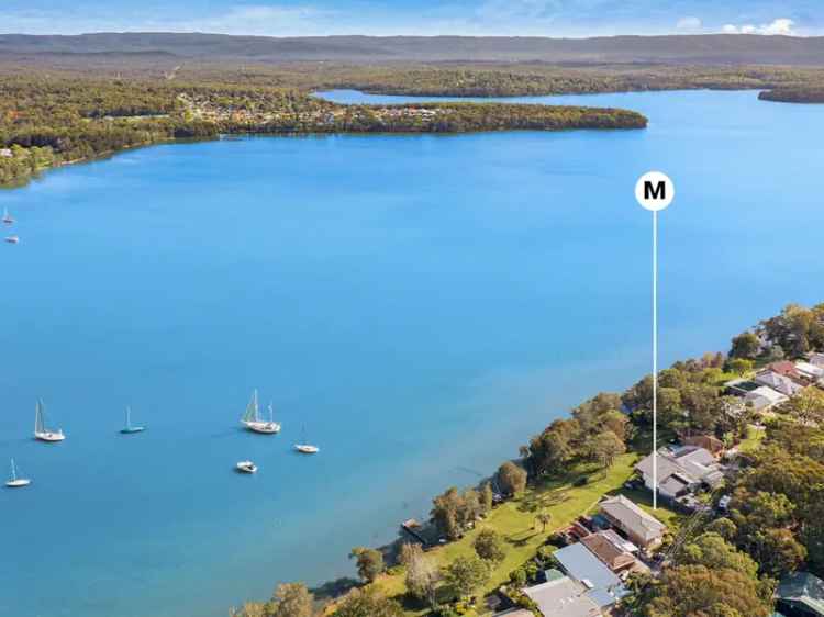 Deep waterfront land on Lake Macquarie