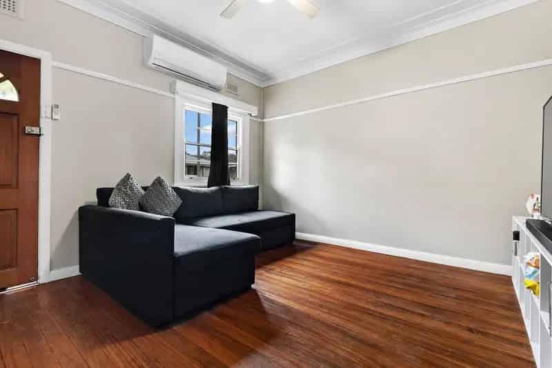 Real Estate For Lease - 25 Second Street - Millfield , NSW