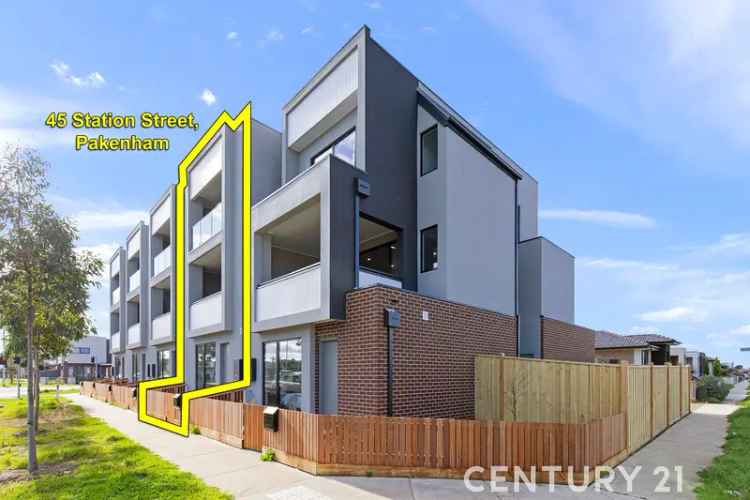 45 Station Street, Pakenham VIC 3810 - Townhouse For Sale