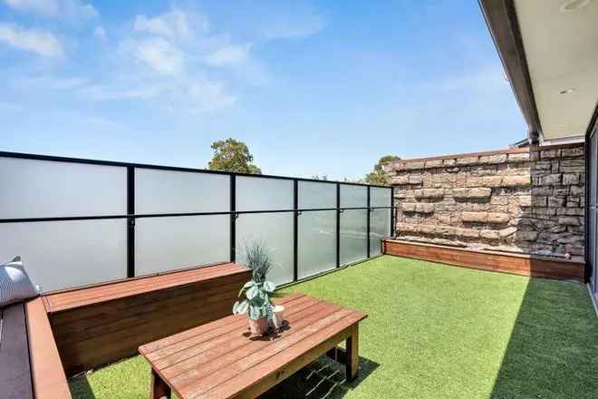 House For Sale in Melbourne, Victoria