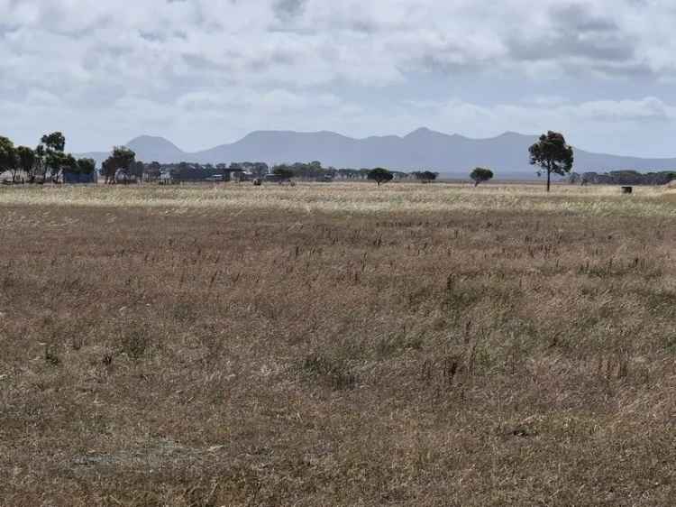 Sell with Robert Miloseski!! Prime 3.31-Acres in Steerdale Meadows, Hopetoun WA