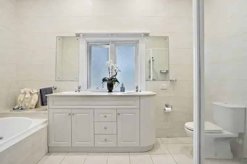 Real Estate For Lease - 2 Bradleys Head Road - Mosman , NSW
