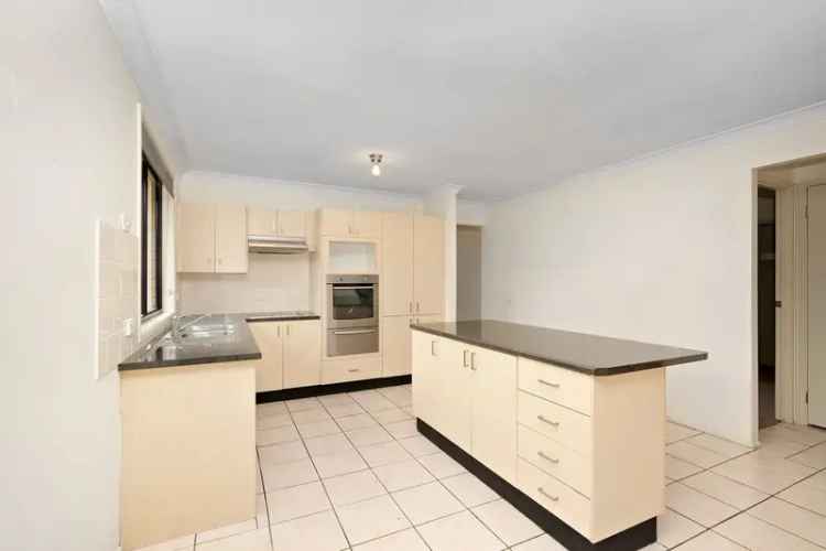 4 Bed House with Ensuite and Double Garage - Gwandalan NSW