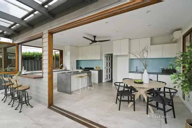 House For Sale , 118, Ballarat Road, Melbourne, Victoria