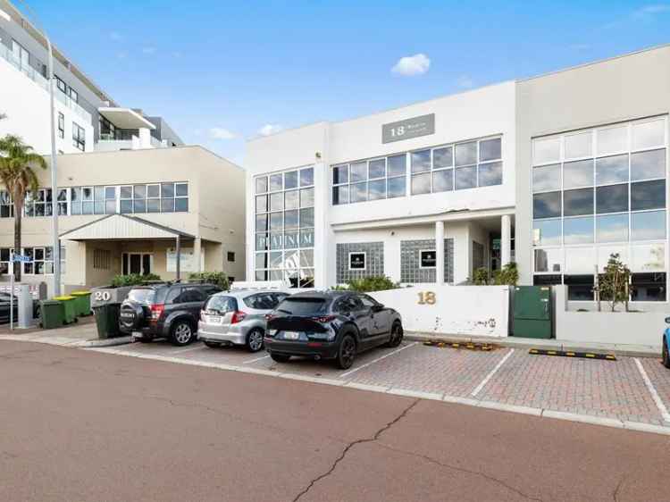 Riseley Street Precinct Commercial Space 17M2