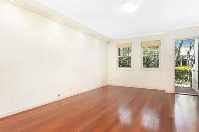 City Fringe Tri Level Home Near Erskineville and Newtown