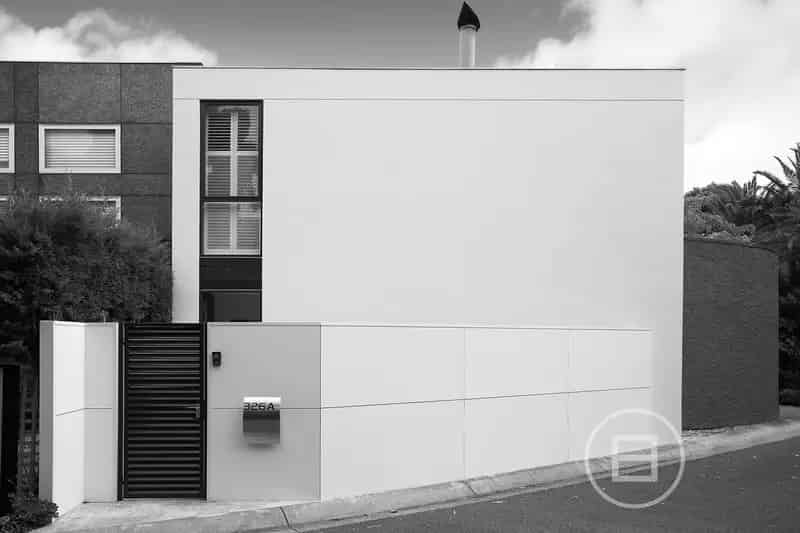 Buy townhouse in St Kilda West with courtyard and park proximity