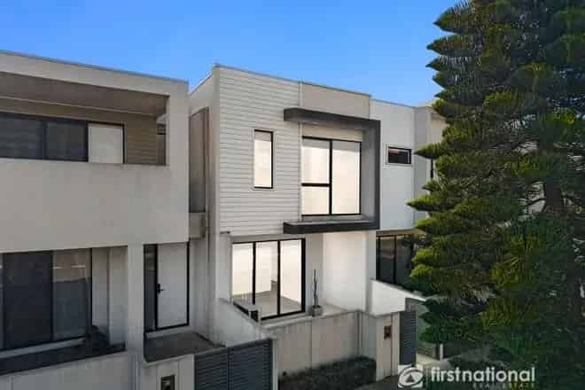 House For Sale , 25, Quay Boulevard, Melbourne, Victoria