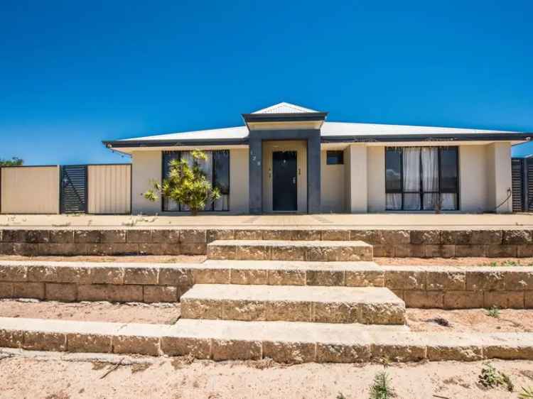 House For Sale in Geraldton, Western Australia