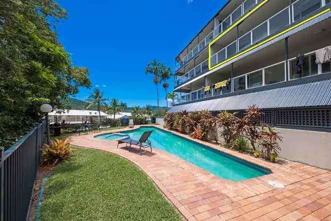 Airlie Beach 3-Bedroom Waterfront Unit - Renovated